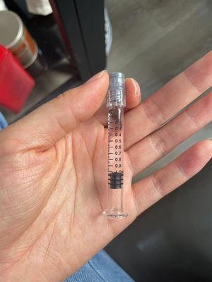 Μηχανή πλήρωσης και κλείδωσης με κενό προγεμισμένης σύριγγας