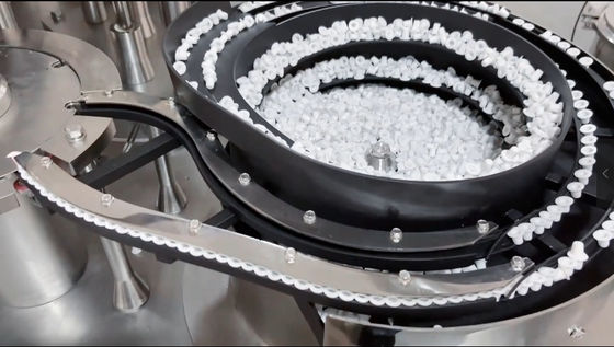 Γεμισμένη εκ των προτέρων σύριγγα που γεμίζει και που συνδέει τη μηχανή