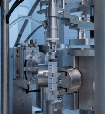 0.5- 80 ml Μηχανή πλήρωσης προγεμισμένης σύριγγας χωρητικότητας Siemens PLC Control System Ένα ακροφύσιο