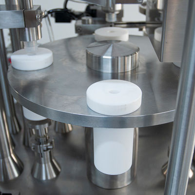 Αυτοματοποιημένη μηχανή γεμίσματος προγεμισμένης σύριγγας Luer Lock Capping Machine Glass Syringe Gel Filling & Plugging Machine