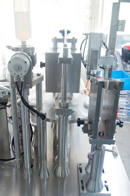 Αυτόματη μηχανή πλήρωσης σύριγγας 10ml, υψηλής ποιότητας, αποστειρωμένης πλήρωσης