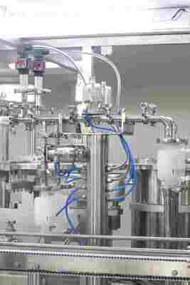 Μηχανή πλήρωσης φαρμακευτικού υγρού υαλουρονικού οξέος, αυτόματη μηχανή πλήρωσης φυσιγγίων σύριγγας