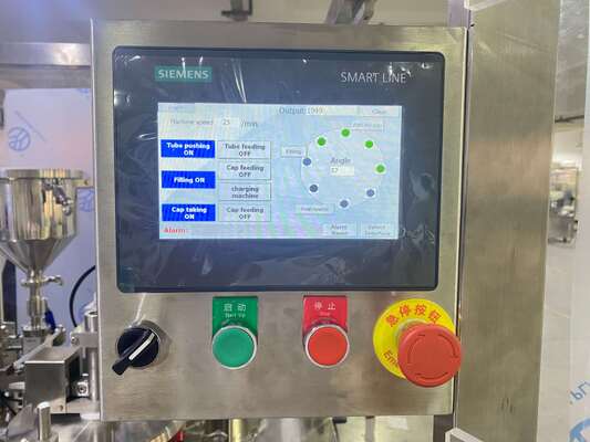 Προσαρμοσμένη υγρή σύριγγα προγεμισμένη εξοπλισμός πλήρωσης και σφράγισης κτηνιατρική υγεία προγεμισμένη σύριγγα σύστημα δοσολογίας